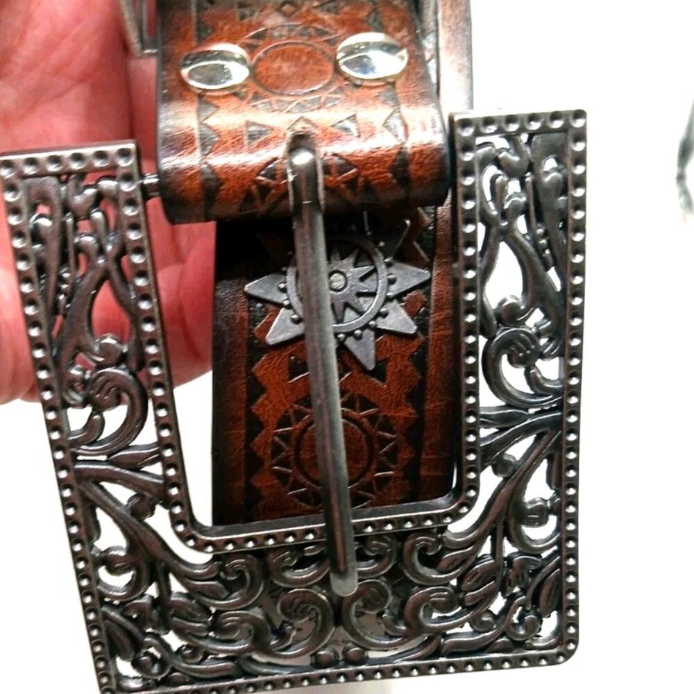 Womens Brown Leather Belt Waist Size 29 To 35 With Large Filagree Buckle New - Picture 8 of 9